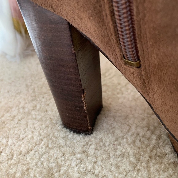 Heidi Klum suede boots - Picture 5 of 6